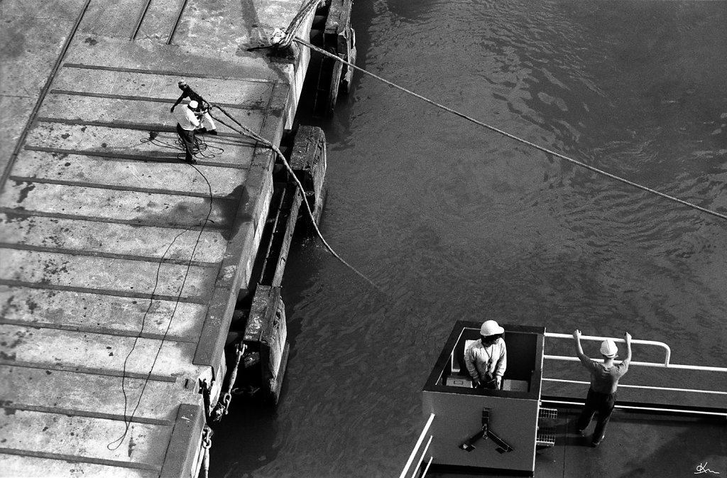 Manoeuvre d'amarrage du MSC Ana-Maria - Dar Es Salaam - Tanzanie