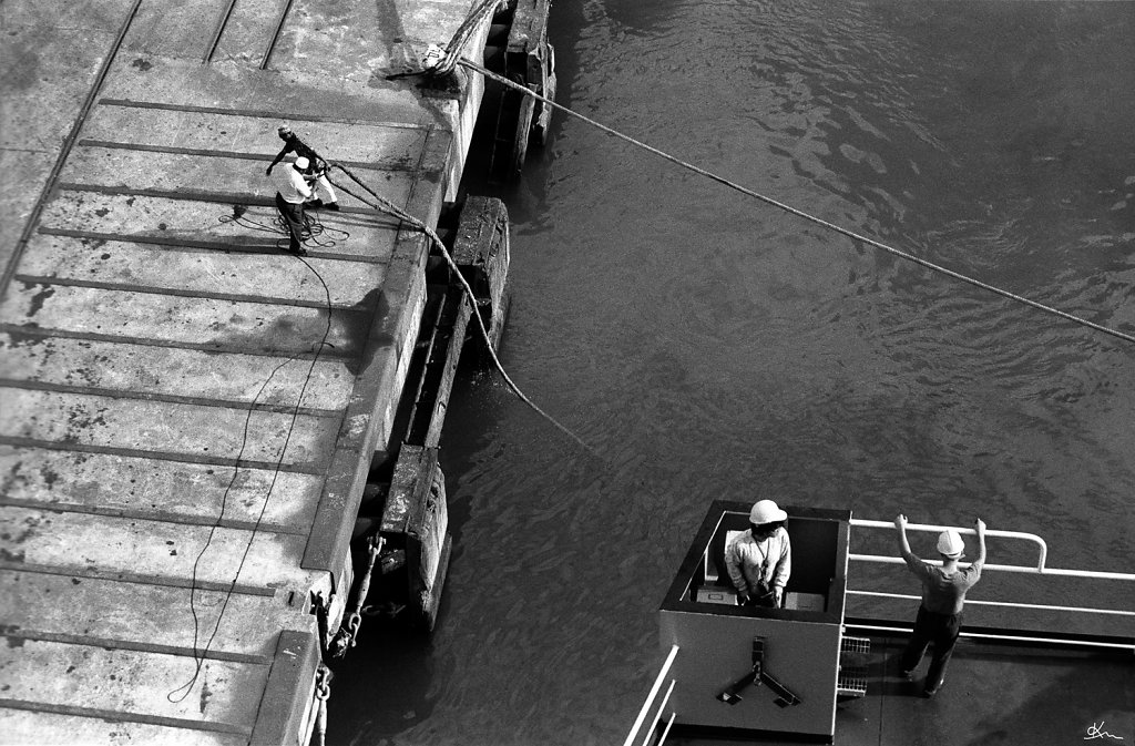 Manoeuvre d'amarrage du MSC Ana-Maria - Dar Es Salaam - Tanzanie